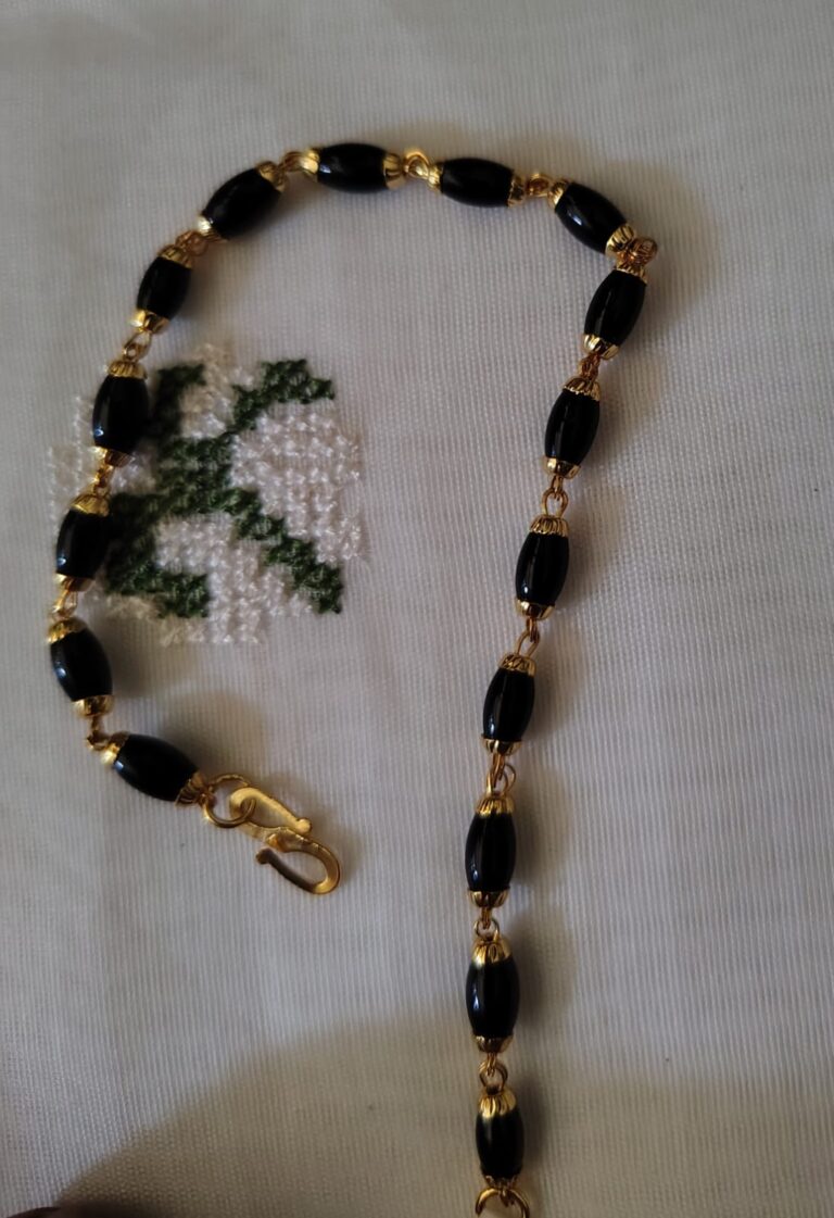 Golden Black Bead Bracelet