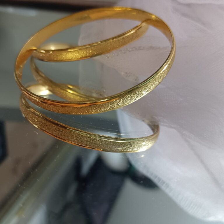 bangle